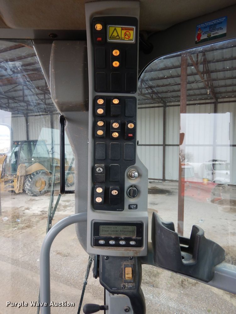 image for item DH3680 2010 Caterpillar 120M motor grader