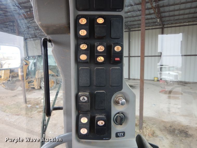 image for item DH3680 2010 Caterpillar 120M motor grader