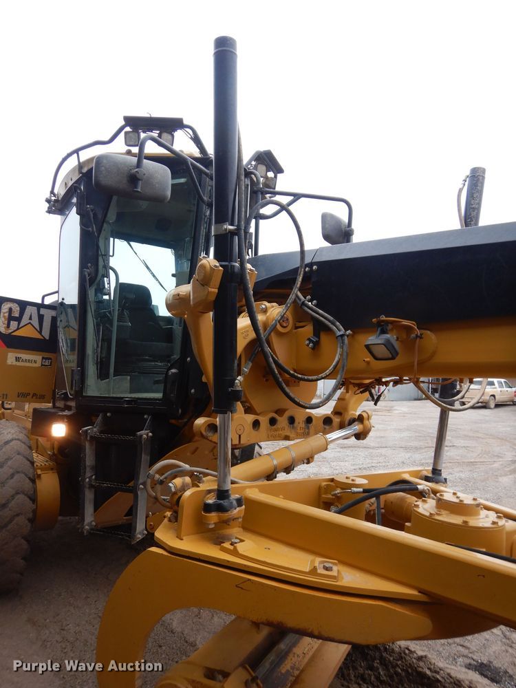 image for item DH3680 2010 Caterpillar 120M motor grader