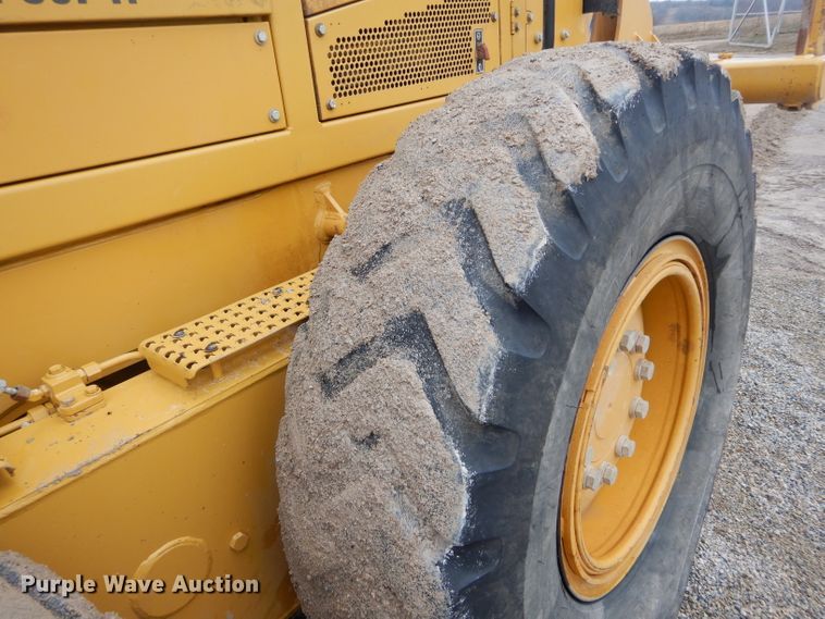 image for item DH3680 2010 Caterpillar 120M motor grader