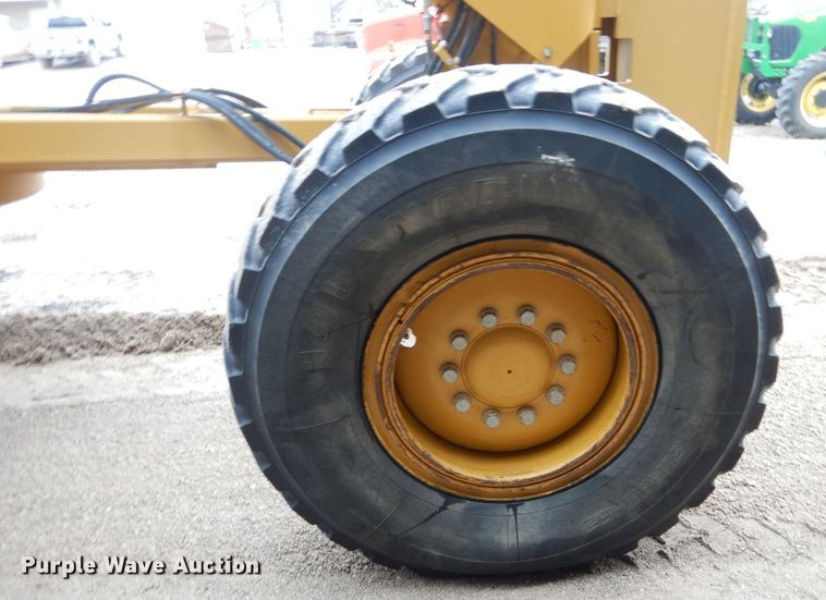 image for item DH3680 2010 Caterpillar 120M motor grader