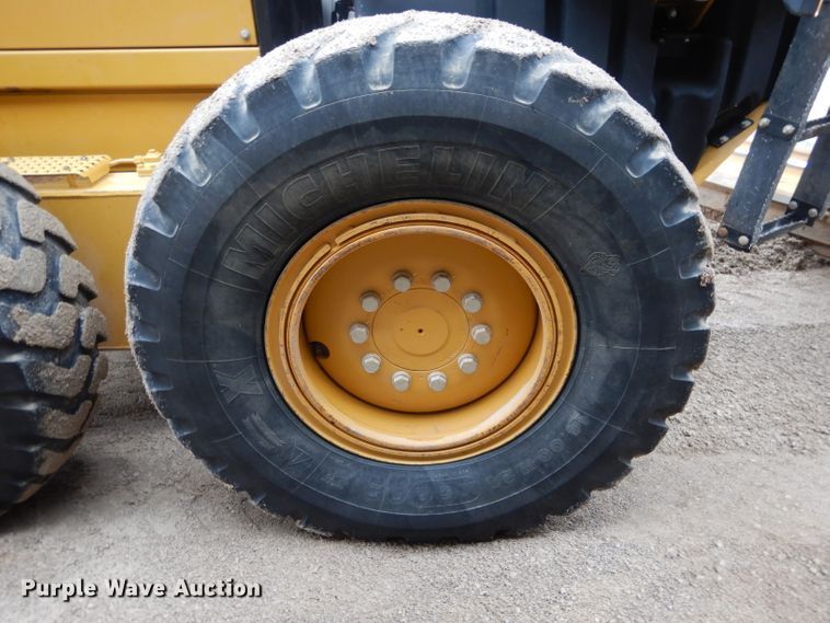 image for item DH3680 2010 Caterpillar 120M motor grader