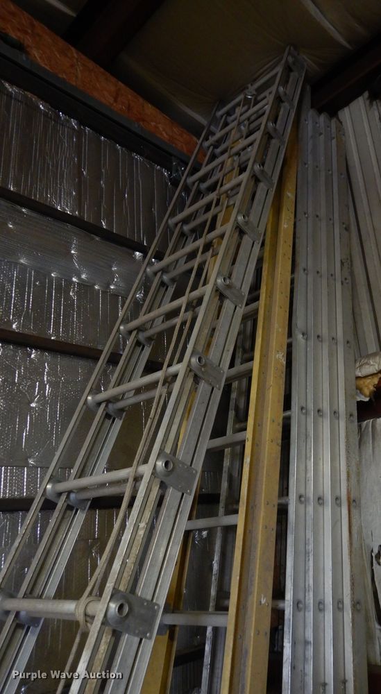 image for item DH3707 (4) ladders