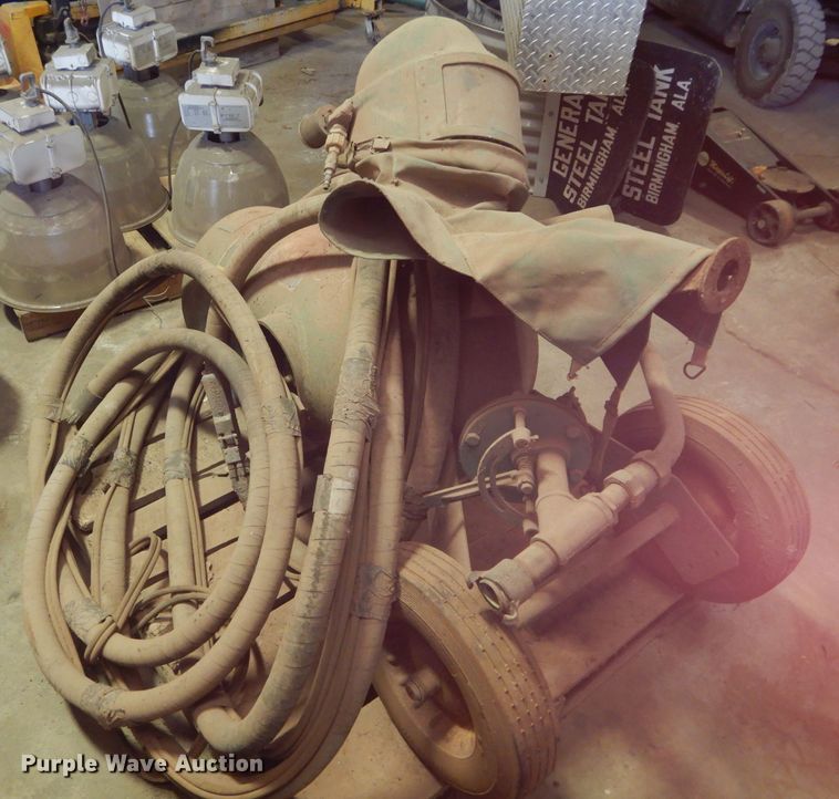 image for item DH3714 Clemco 1648 sandblaster