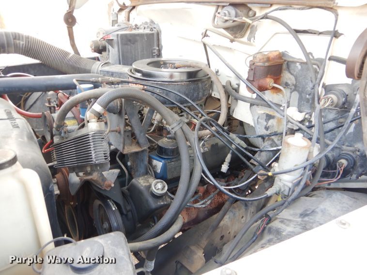 image for item DH3720 1980 Ford F600 truck cab and chassis