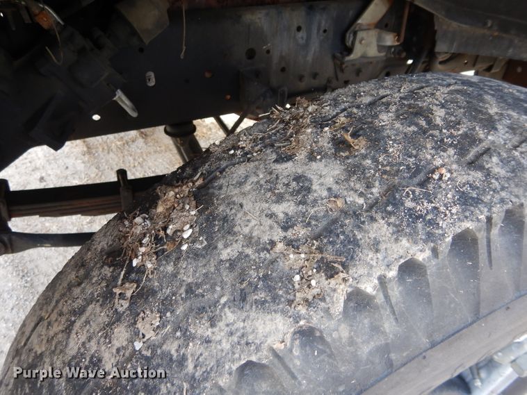 image for item DH3720 1980 Ford F600 truck cab and chassis