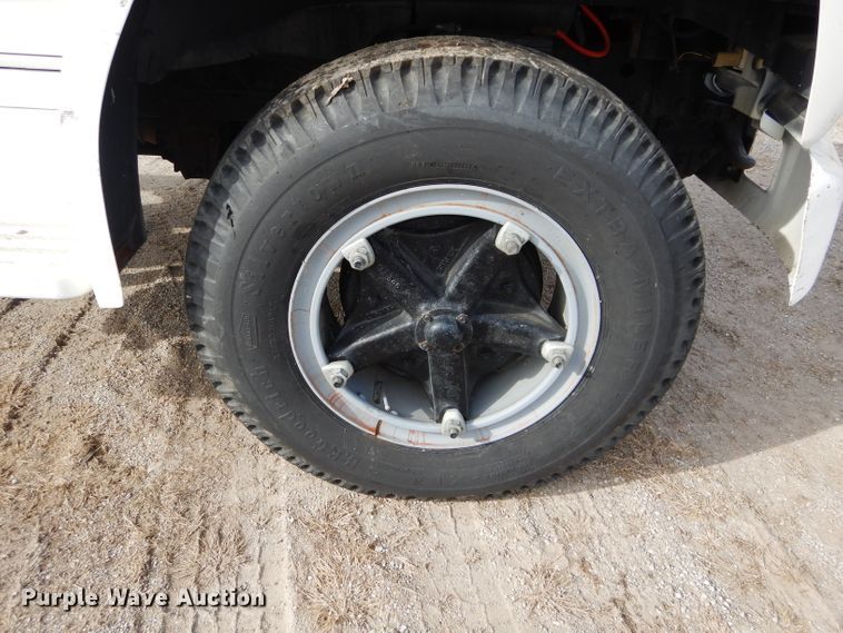 image for item DH3720 1980 Ford F600 truck cab and chassis