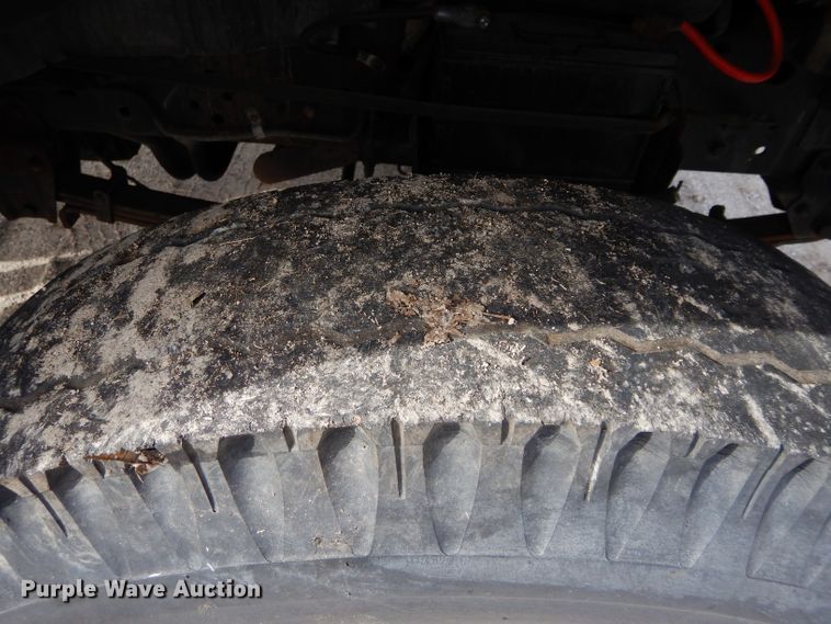 image for item DH3720 1980 Ford F600 truck cab and chassis