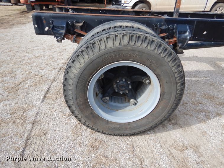 image for item DH3720 1980 Ford F600 truck cab and chassis