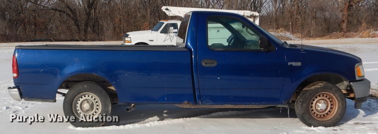 image for item DH6328 1997 Ford F150 pickup truck