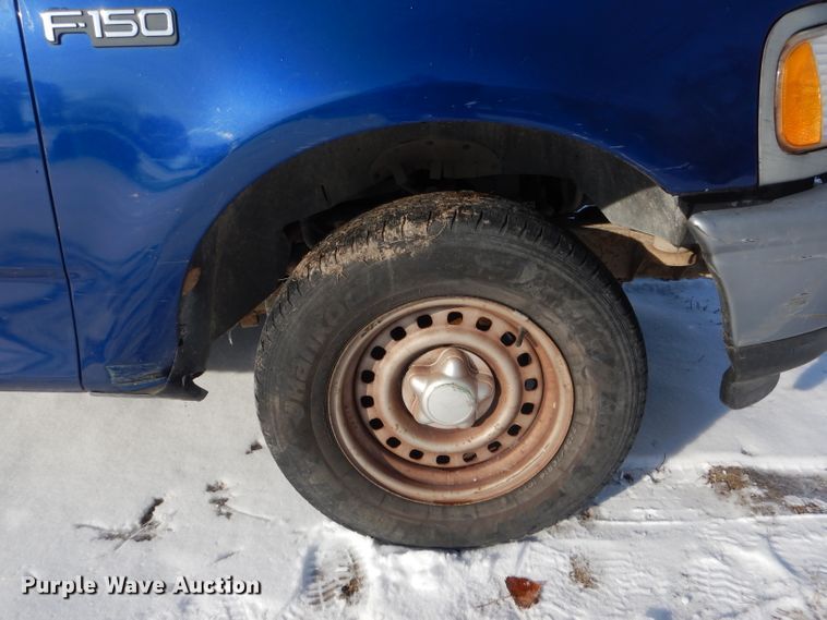 image for item DH6328 1997 Ford F150 pickup truck