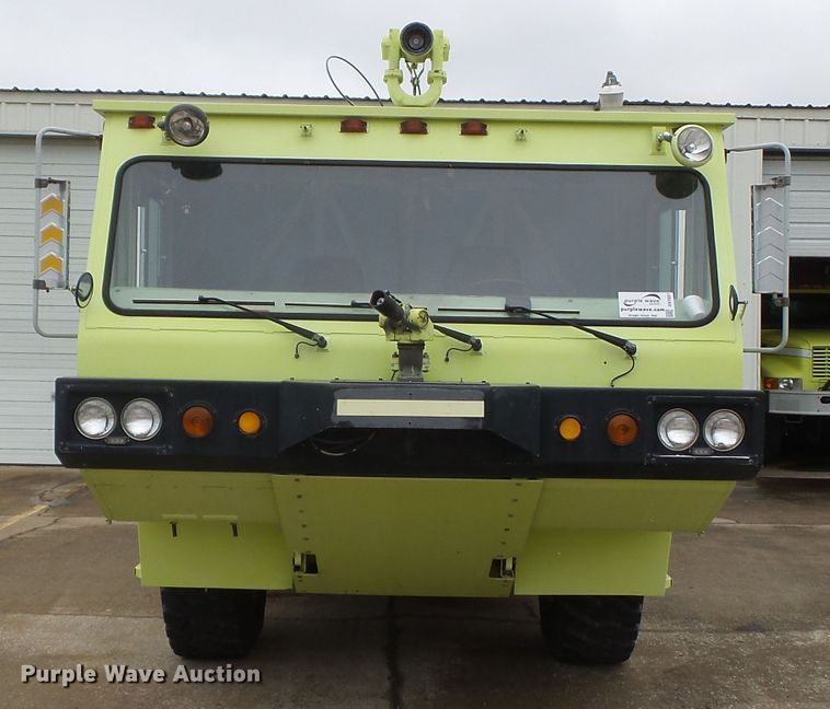 image for item DH7837 1987 Oshkosh P19 fire truck