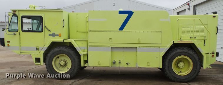 image for item DH7837 1987 Oshkosh P19 fire truck