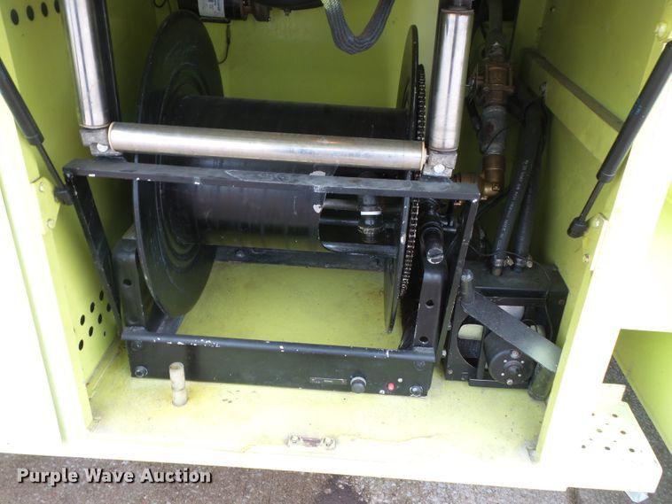 image for item DH7837 1987 Oshkosh P19 fire truck