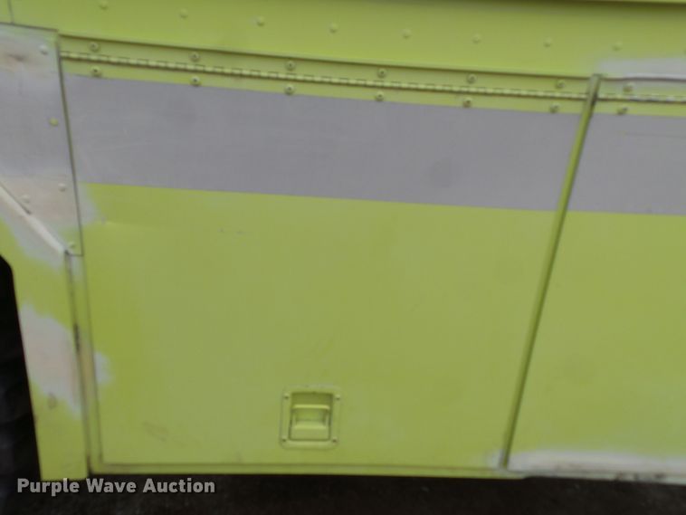 image for item DH7837 1987 Oshkosh P19 fire truck