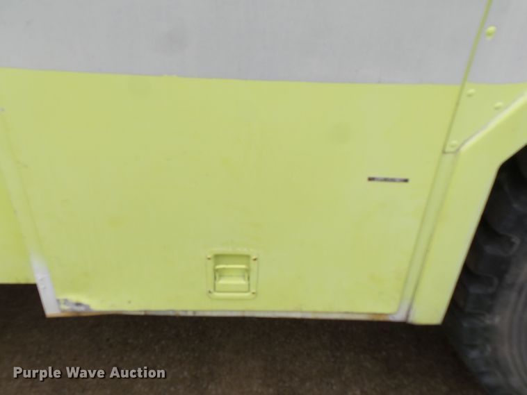 image for item DH7837 1987 Oshkosh P19 fire truck