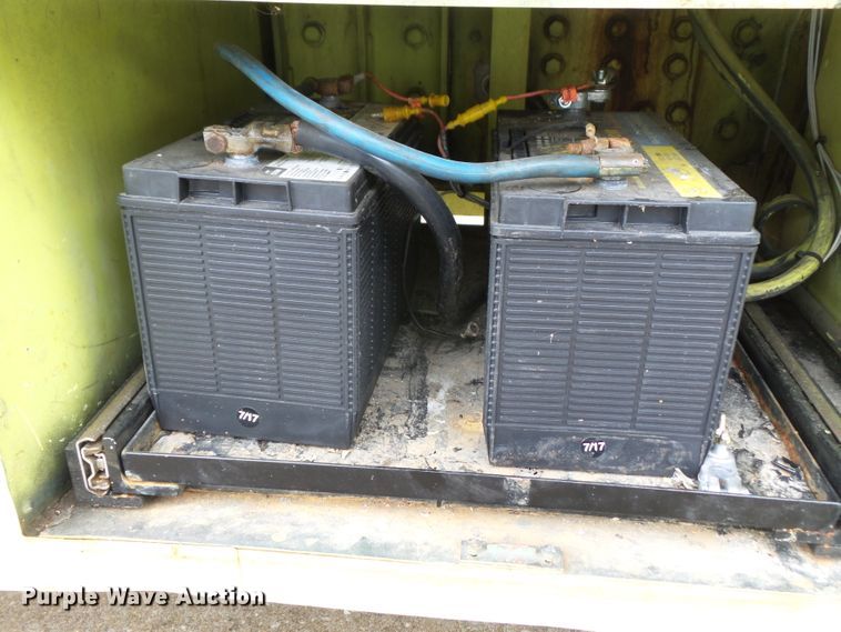 image for item DH7837 1987 Oshkosh P19 fire truck