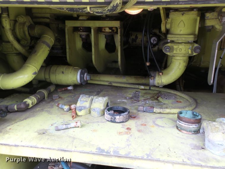 image for item DH7837 1987 Oshkosh P19 fire truck