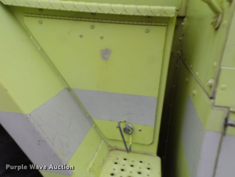 image for item DH7837 1987 Oshkosh P19 fire truck