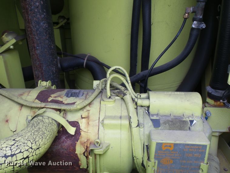 image for item DH7837 1987 Oshkosh P19 fire truck