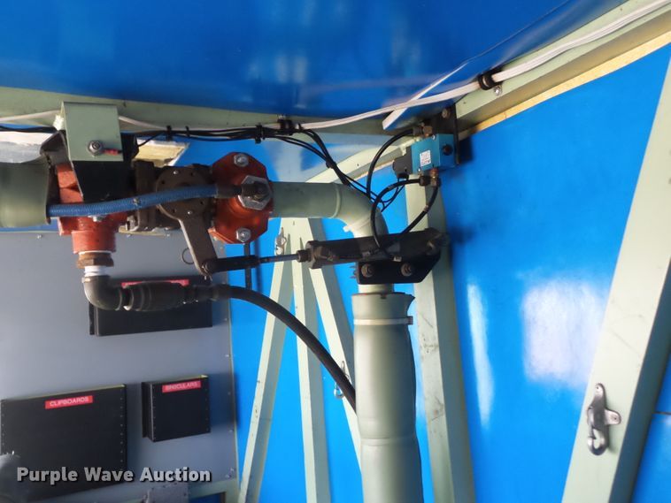 image for item DH7837 1987 Oshkosh P19 fire truck