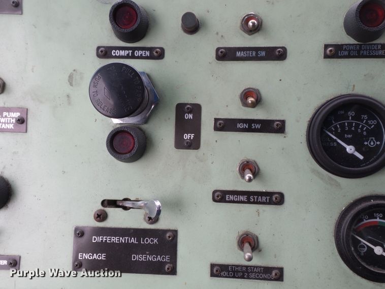 image for item DH7837 1987 Oshkosh P19 fire truck