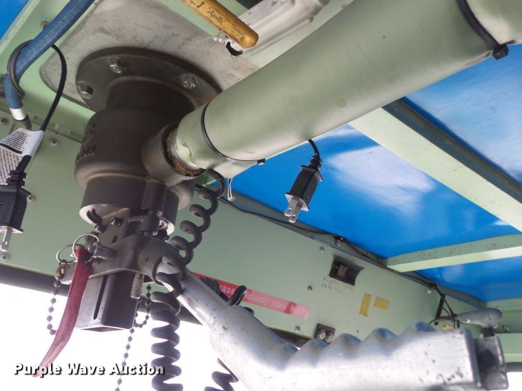 image for item DH7837 1987 Oshkosh P19 fire truck