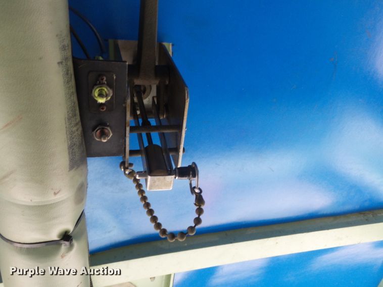 image for item DH7837 1987 Oshkosh P19 fire truck