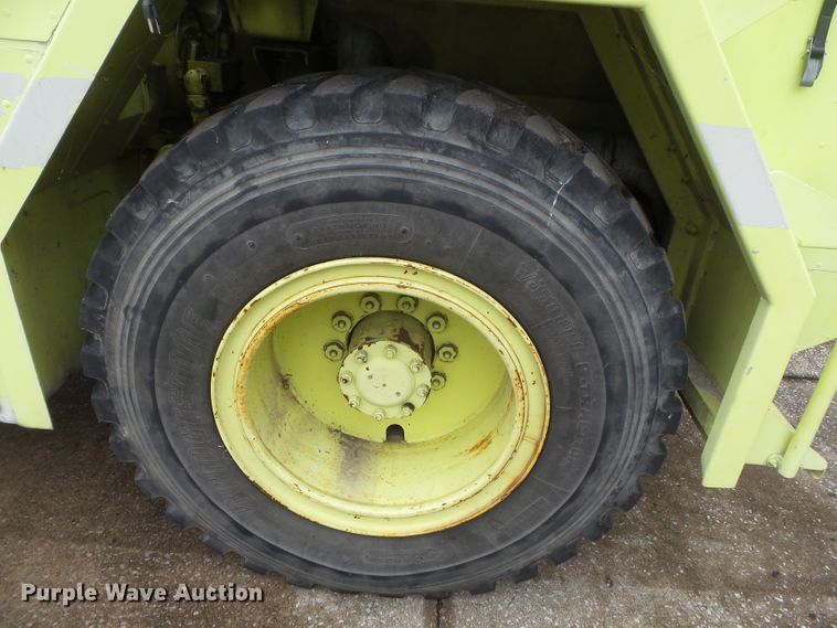 image for item DH7837 1987 Oshkosh P19 fire truck