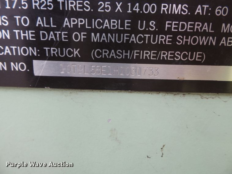 image for item DH7837 1987 Oshkosh P19 fire truck