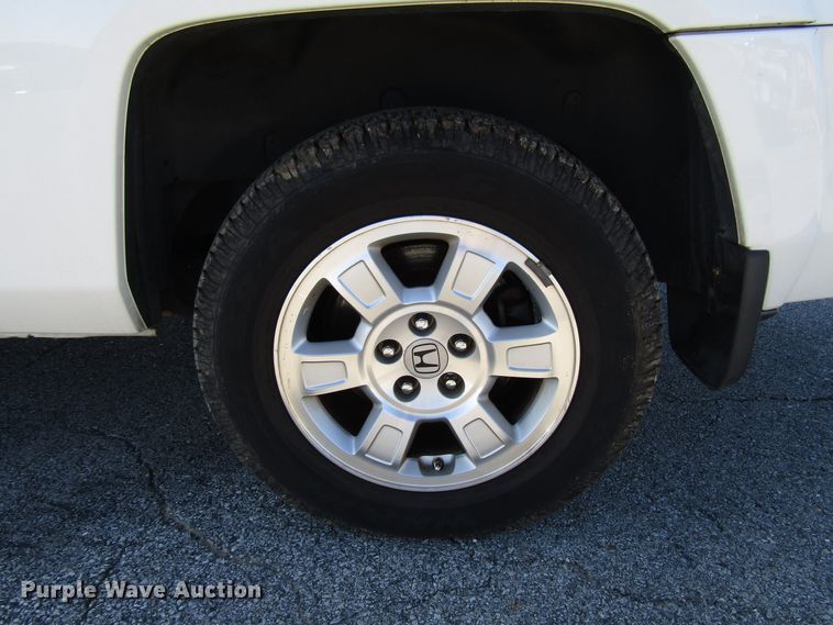 image for item DH8276 2006 Honda Ridgeline Crew Cab pickup truck