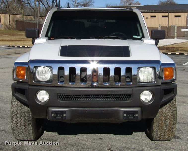 image for item DH8277 2006 Hummer H3 SUV