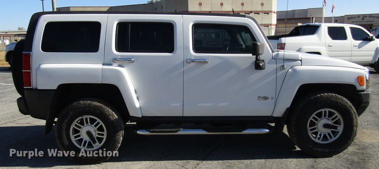 image for item DH8277 2006 Hummer H3 SUV