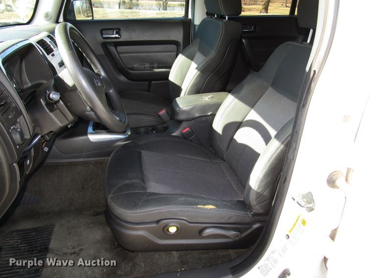 image for item DH8277 2006 Hummer H3 SUV