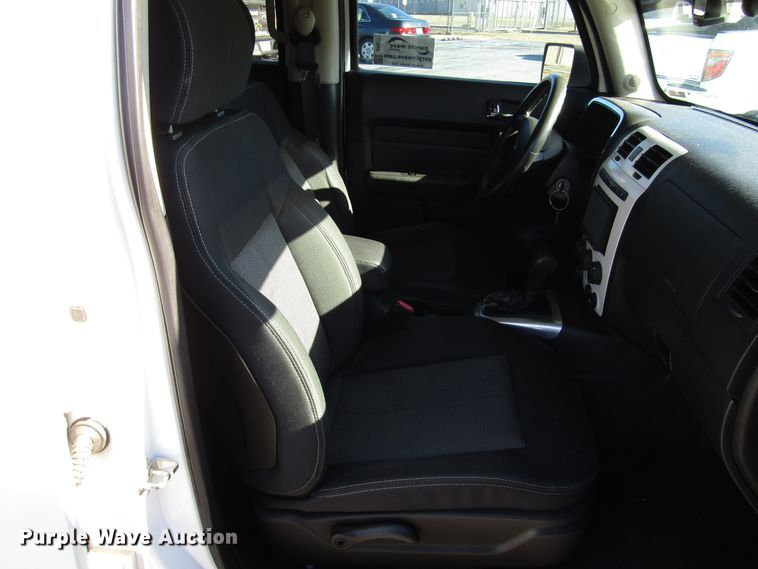 image for item DH8277 2006 Hummer H3 SUV