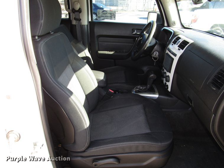 image for item DH8277 2006 Hummer H3 SUV