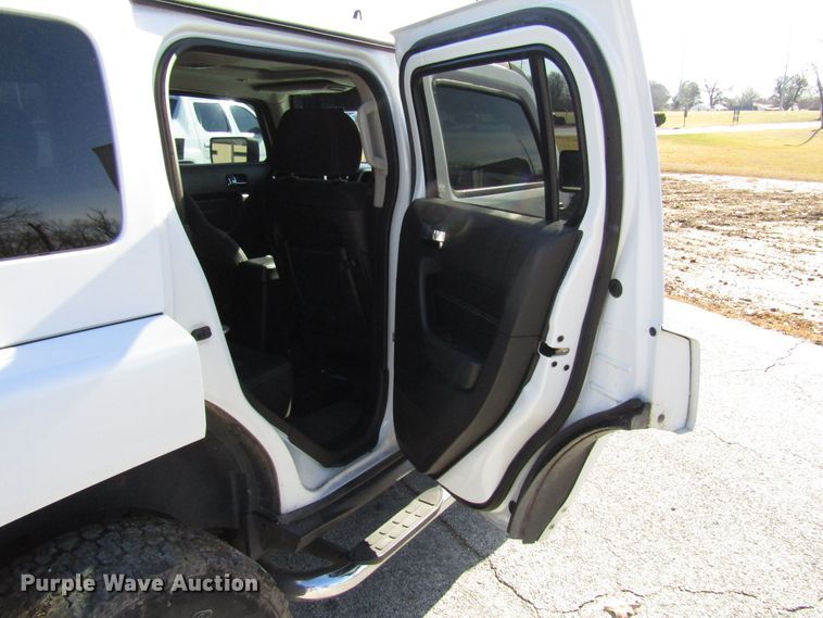image for item DH8277 2006 Hummer H3 SUV