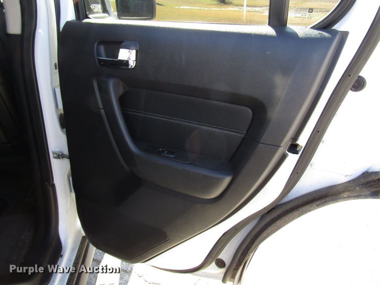 image for item DH8277 2006 Hummer H3 SUV