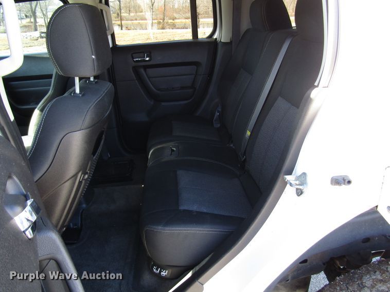 image for item DH8277 2006 Hummer H3 SUV