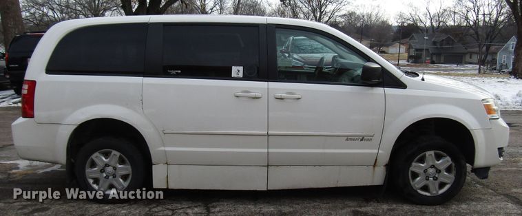image for item DH8392 2009 Dodge Grand Caravan handicap accessible van