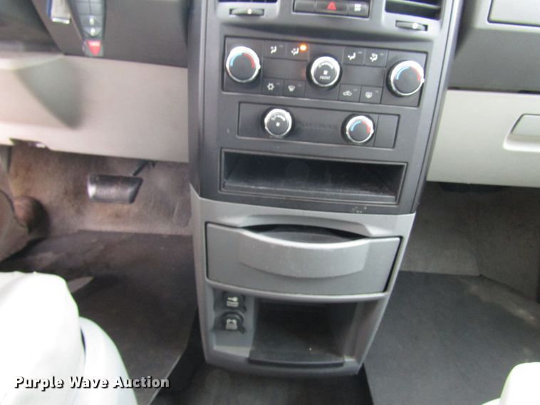 image for item DH8392 2009 Dodge Grand Caravan handicap accessible van