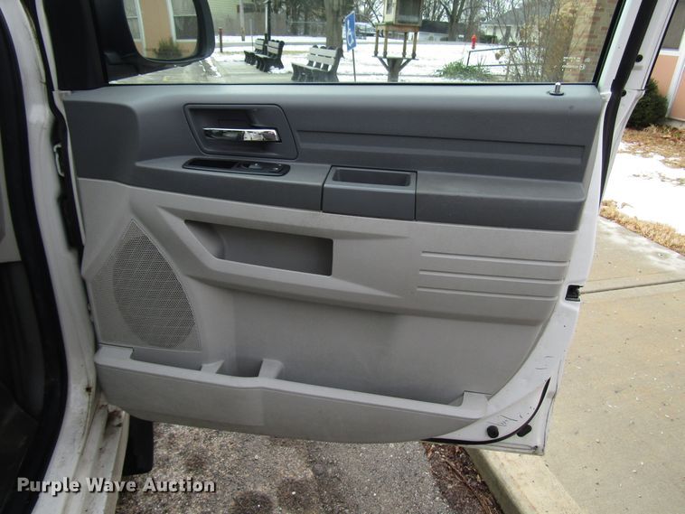 image for item DH8392 2009 Dodge Grand Caravan handicap accessible van
