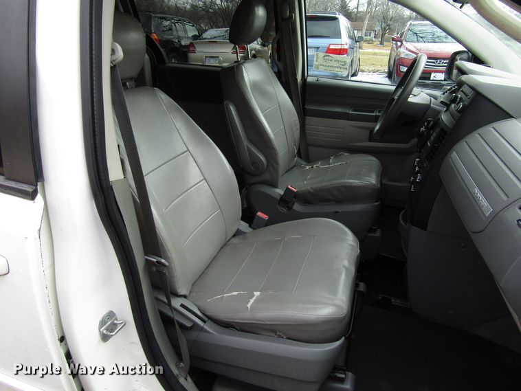 image for item DH8392 2009 Dodge Grand Caravan handicap accessible van