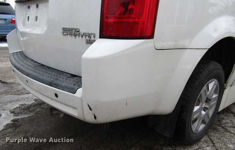 image for item DH8392 2009 Dodge Grand Caravan handicap accessible van