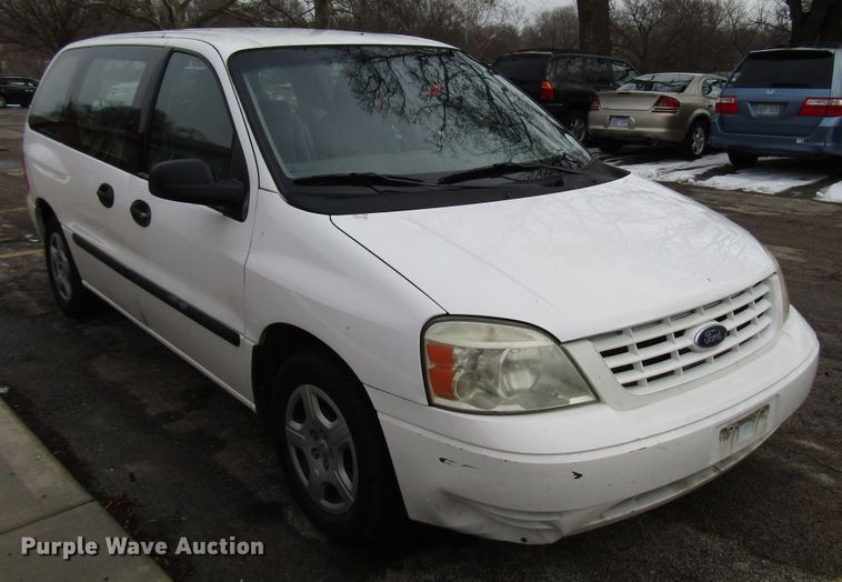 image for item DH8393 2004 Ford Freestar van