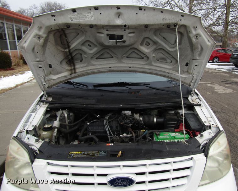 image for item DH8393 2004 Ford Freestar van