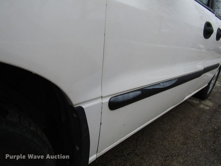 image for item DH8393 2004 Ford Freestar van