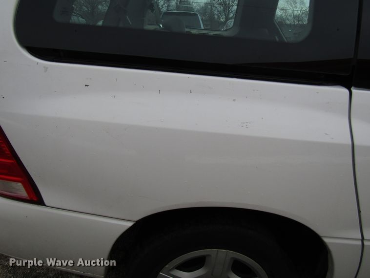 image for item DH8393 2004 Ford Freestar van