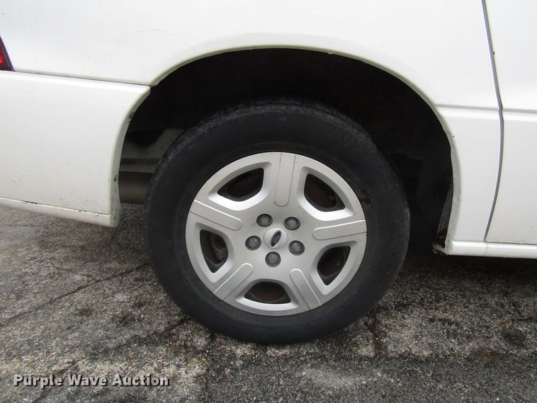 image for item DH8393 2004 Ford Freestar van