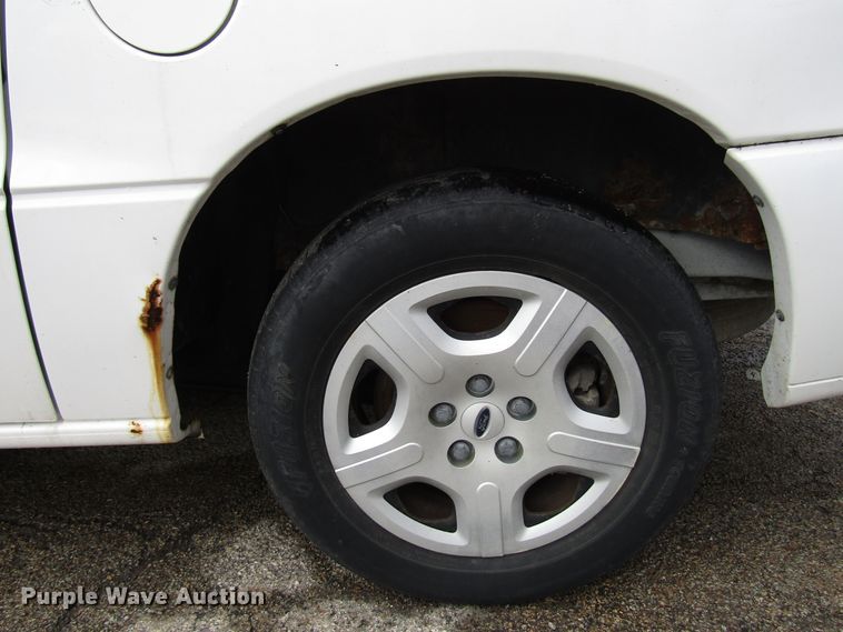 image for item DH8393 2004 Ford Freestar van